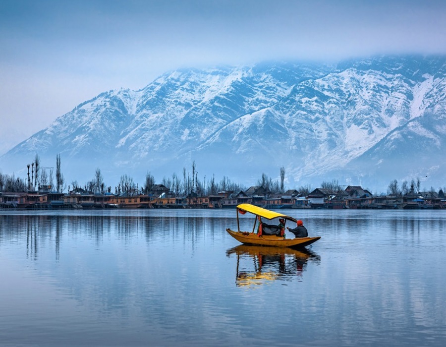 Srinagar car rental